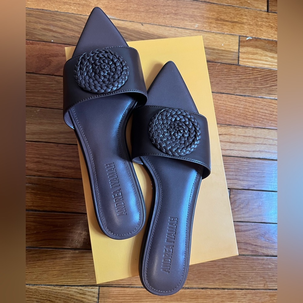 NIB Voca Slippers by Andrea Iyamah